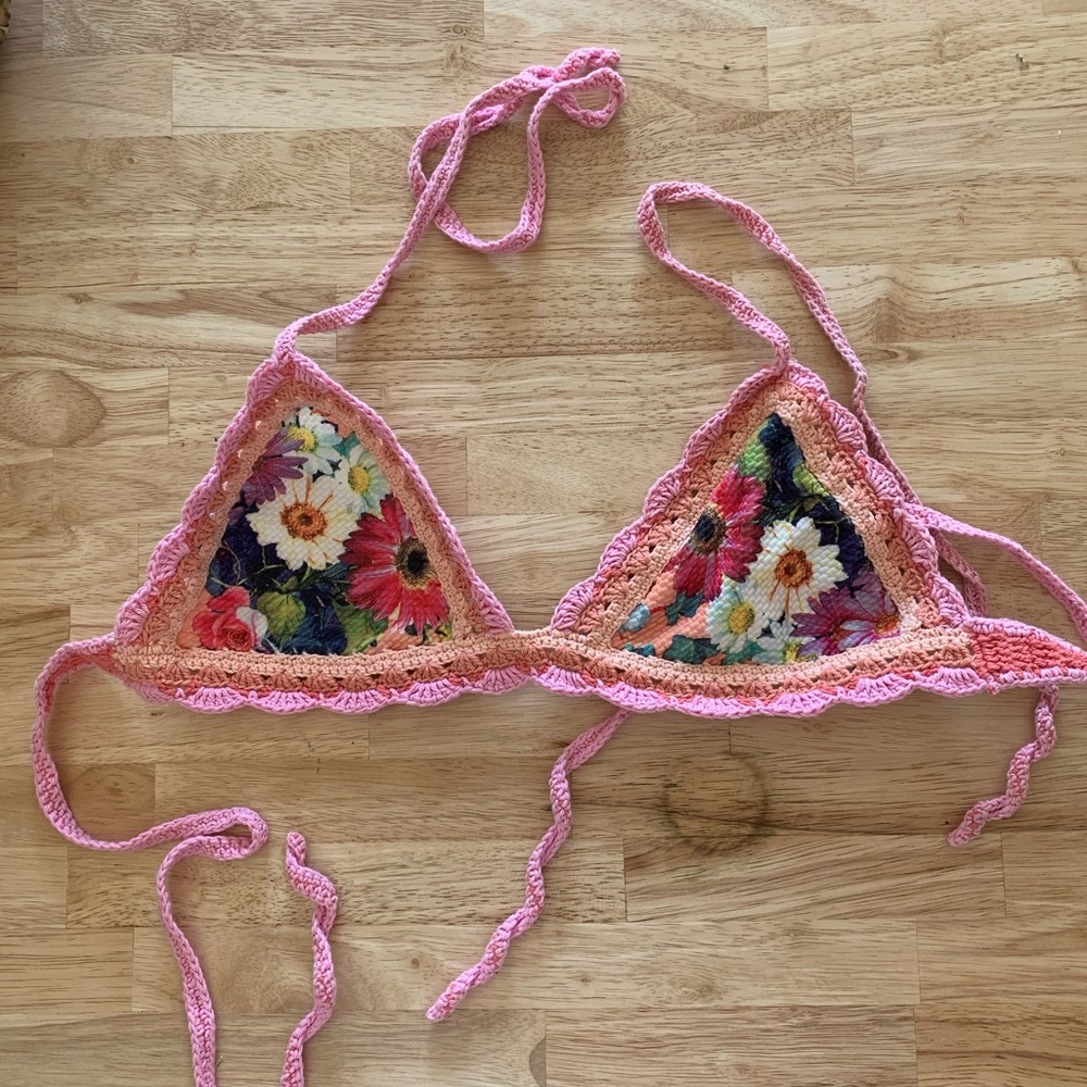 Peony Bikini Top Andi Bagus